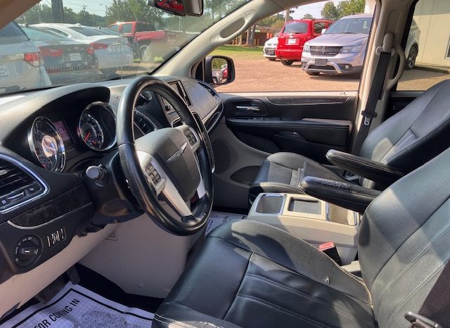 2014 CHRYSLER TOWN AND COUNTRY 417761 full